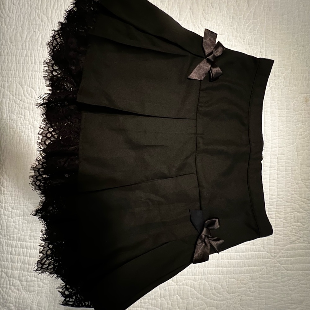 Black Hot Topic Pleated Skirt